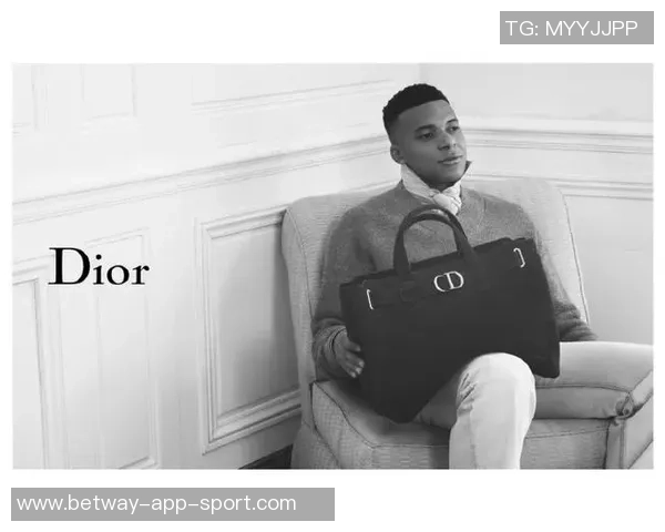 姆巴佩展现率性风格与时尚魅力迪奥2026夏季广告大片引领潮流